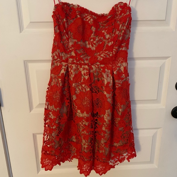 Lush Dresses & Skirts - 2/20$ Lush red & tan dress M